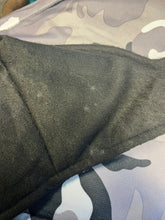 Load image into Gallery viewer, 19'' Grey Camouflage Felton (36)
