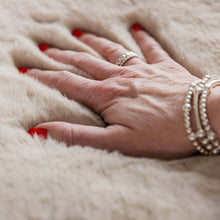 Load image into Gallery viewer, Faux Fur Pet Throw