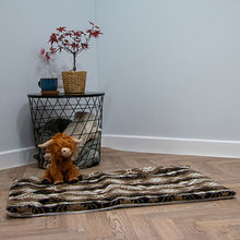 Load image into Gallery viewer, self heating dog bed