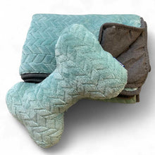 Load image into Gallery viewer, Soft Blanket and Bone-Toy Set