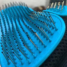 Load image into Gallery viewer, Fur Care Spiked Glove - Right Hand