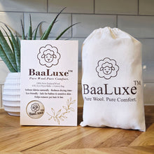 Load image into Gallery viewer, baaluxe wash balls - remove hair from tumble dryer loads
