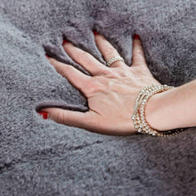 Load image into Gallery viewer, Faux Fur Pet Throw 
