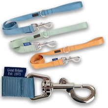Load image into Gallery viewer, Magnetic Lock Quick-Fit Collars / Leads

