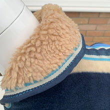 Load image into Gallery viewer, collar turned back - super thick fleece lining
