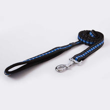 Load image into Gallery viewer, Perfect for strong dogs that like to pull. This dog lead will dampen harsh pulling
